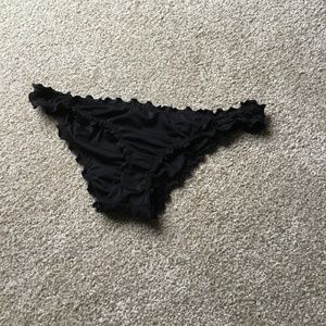 Black ruffled cheeky swim bottoms